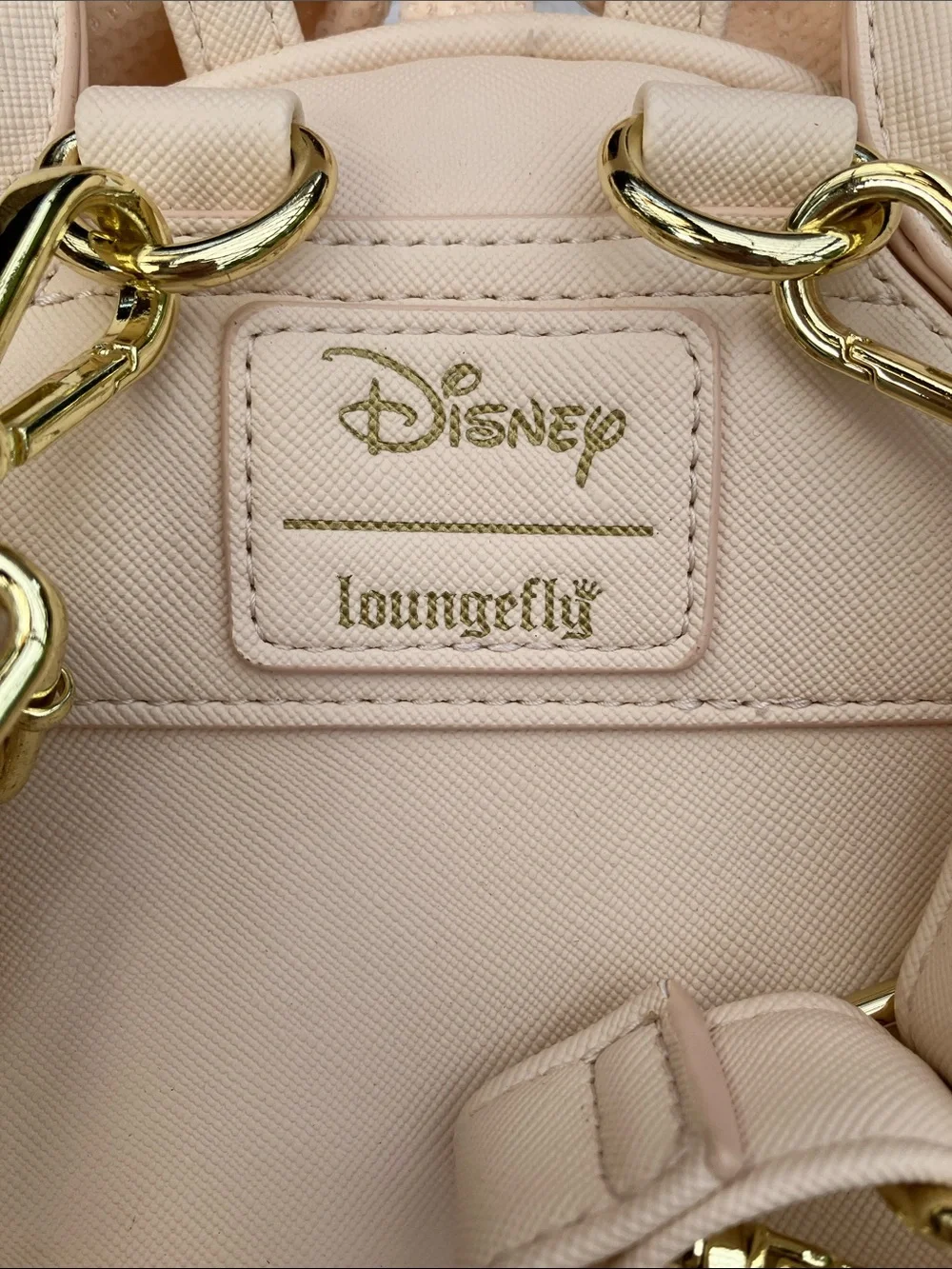 NWOT Disney + Loungefly Minnie Mouse Pin Collector Mini Backpack